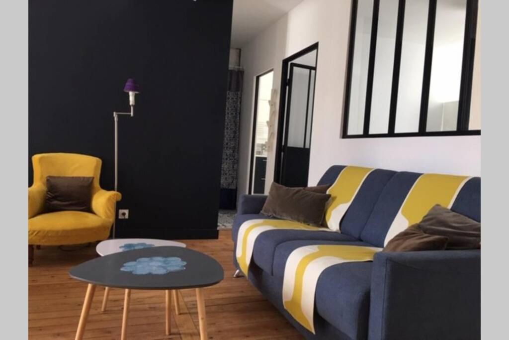 Appartement De Caractere Avec Terrasse. Ла Рошел Екстериор снимка